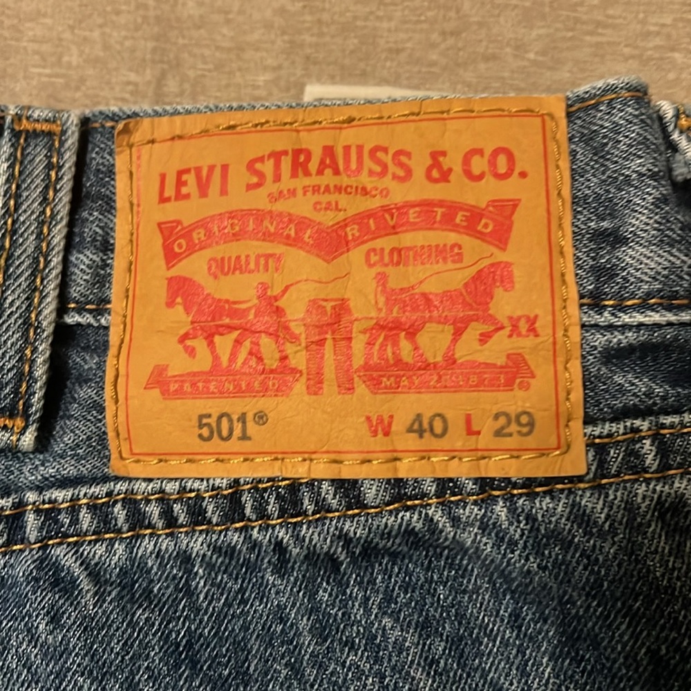 Levi’s 501s - Picture 2 of 3